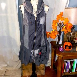 Adorable Desigmal dress or vest